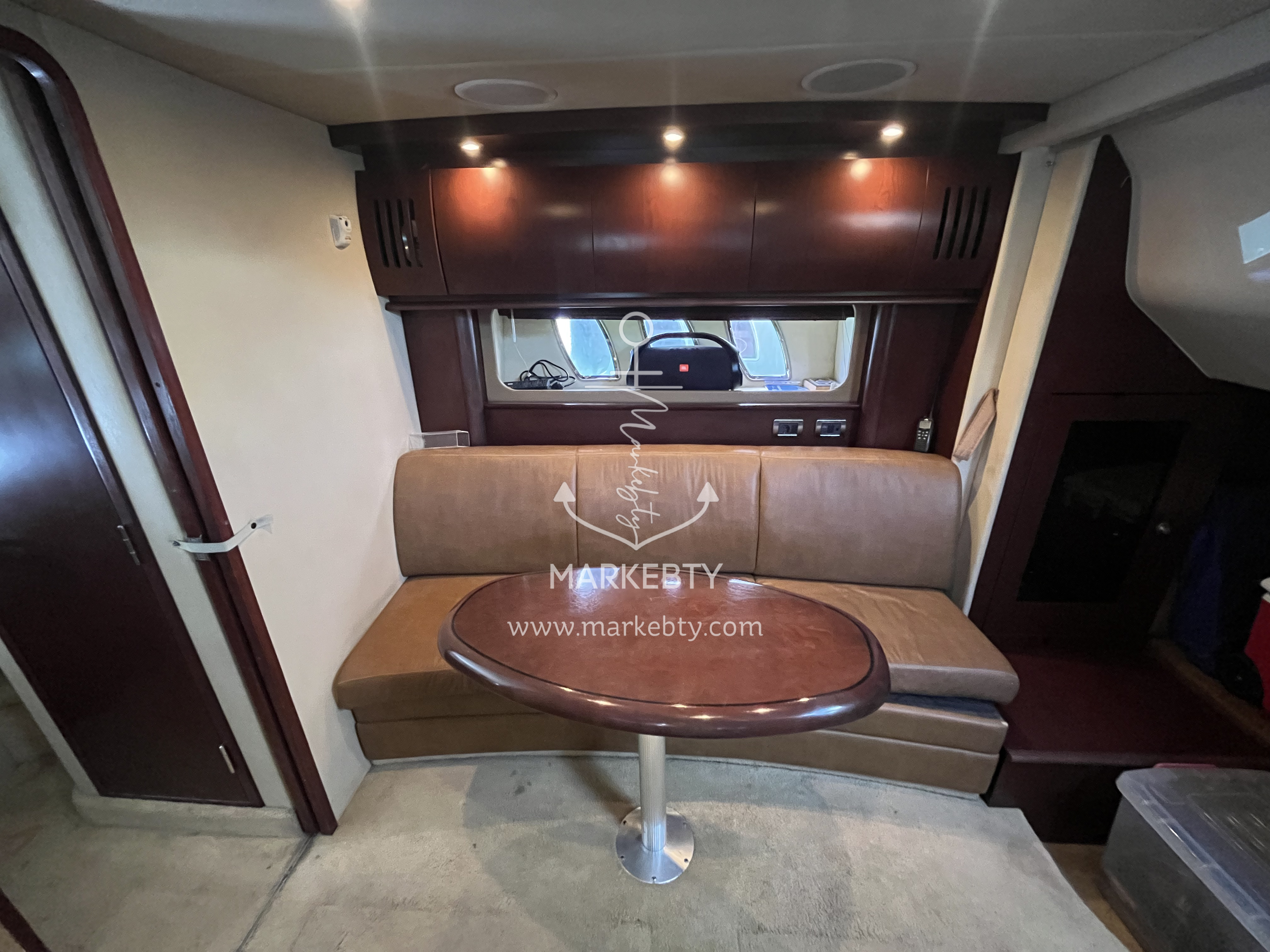Sea Ray Sundancer 380
