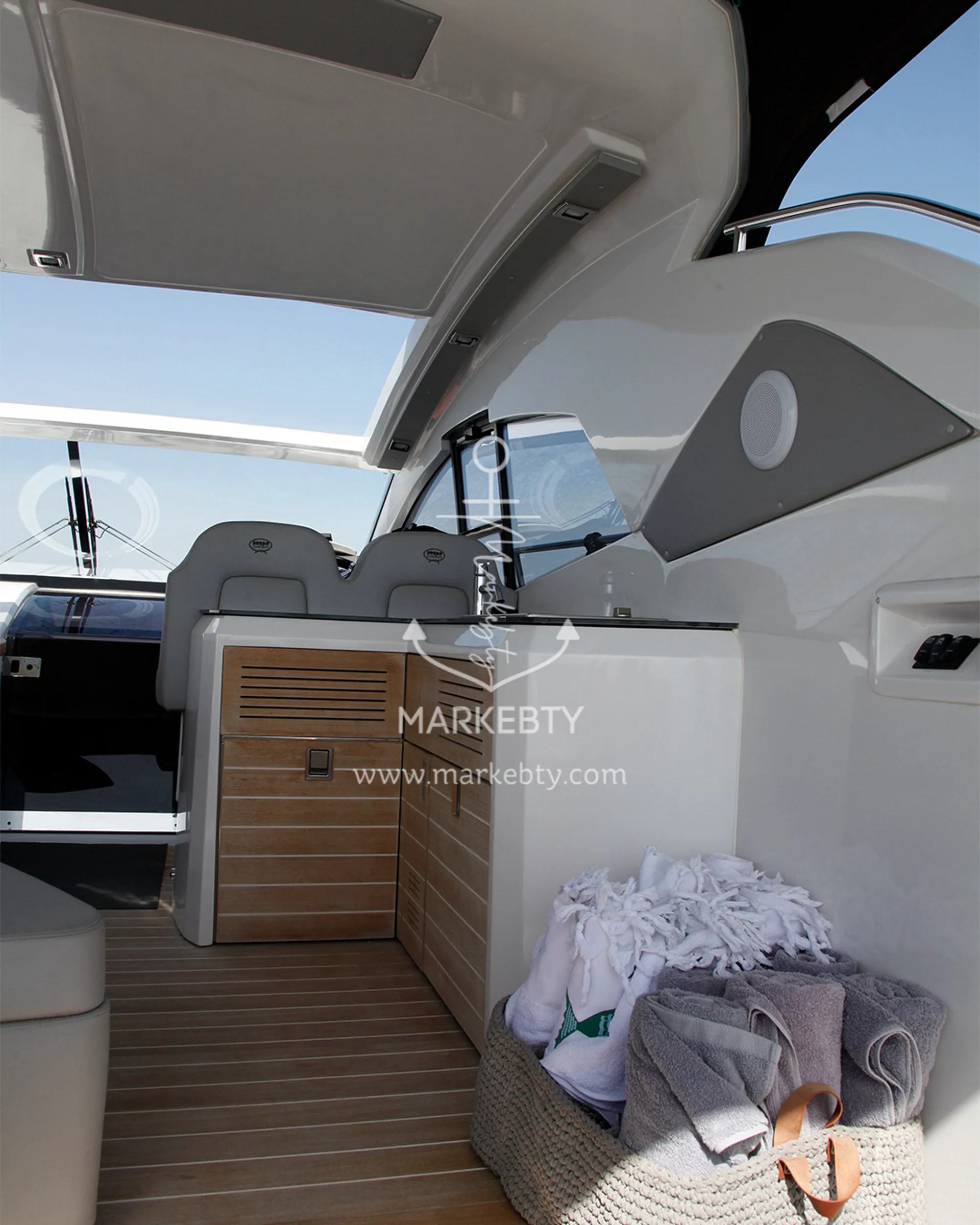 Sessa Marine C44