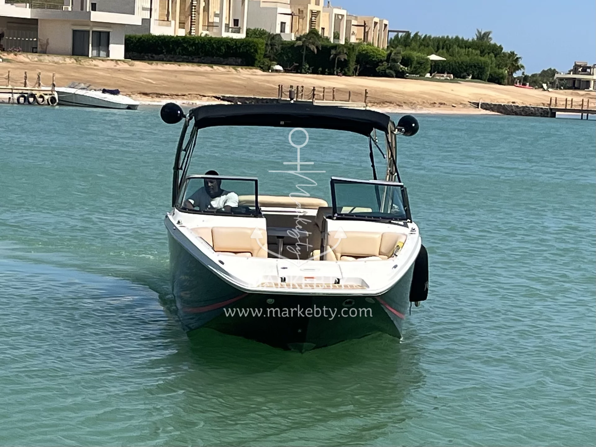 Four Winns SL262