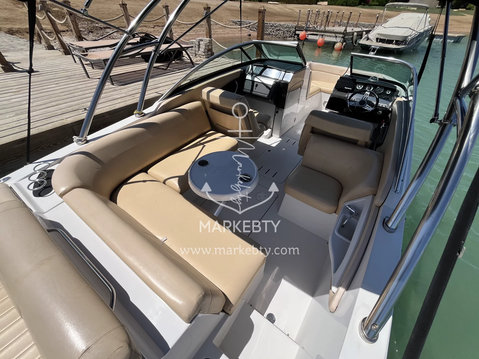 Four Winns SL262