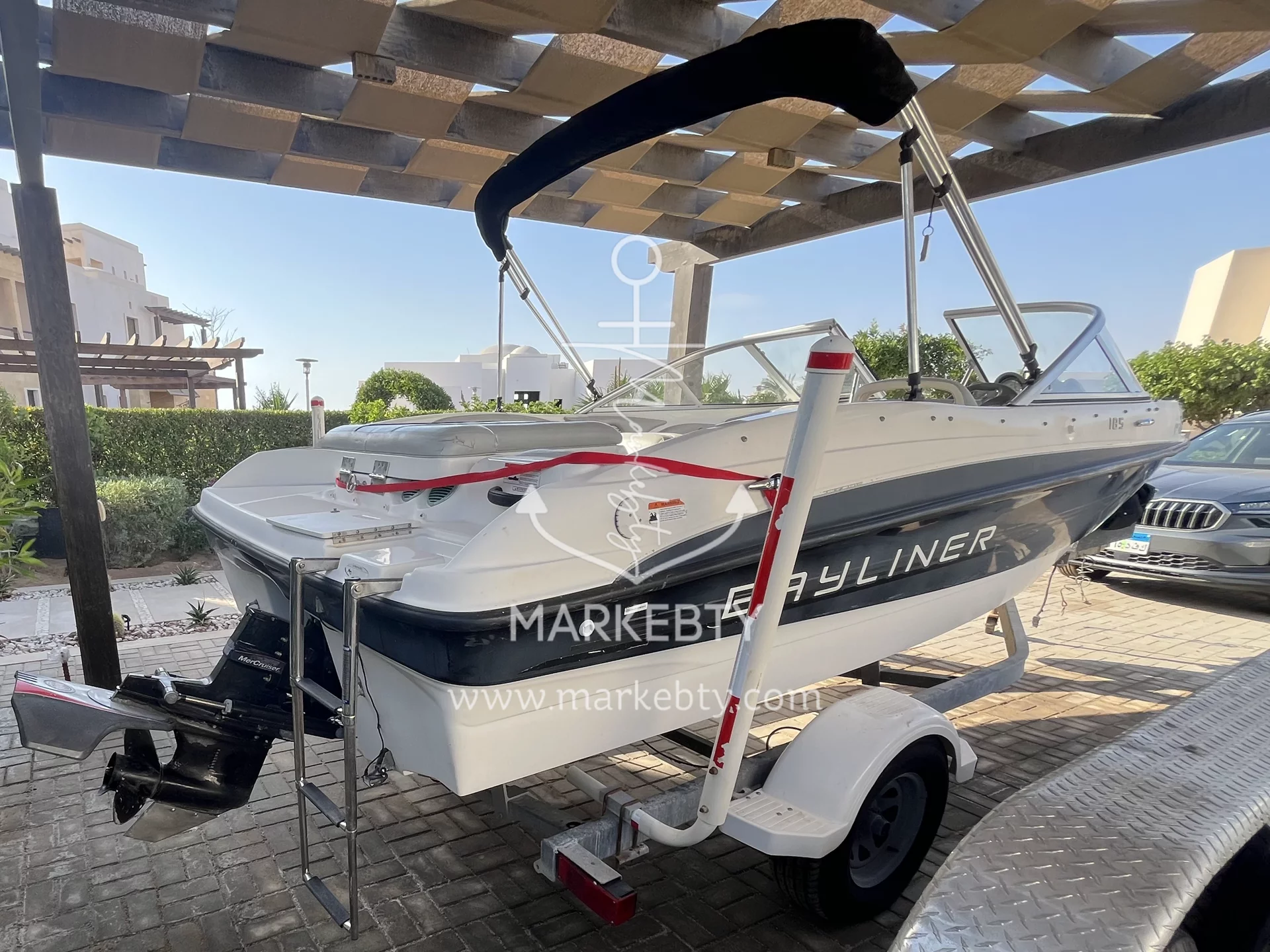 Bayliner 185