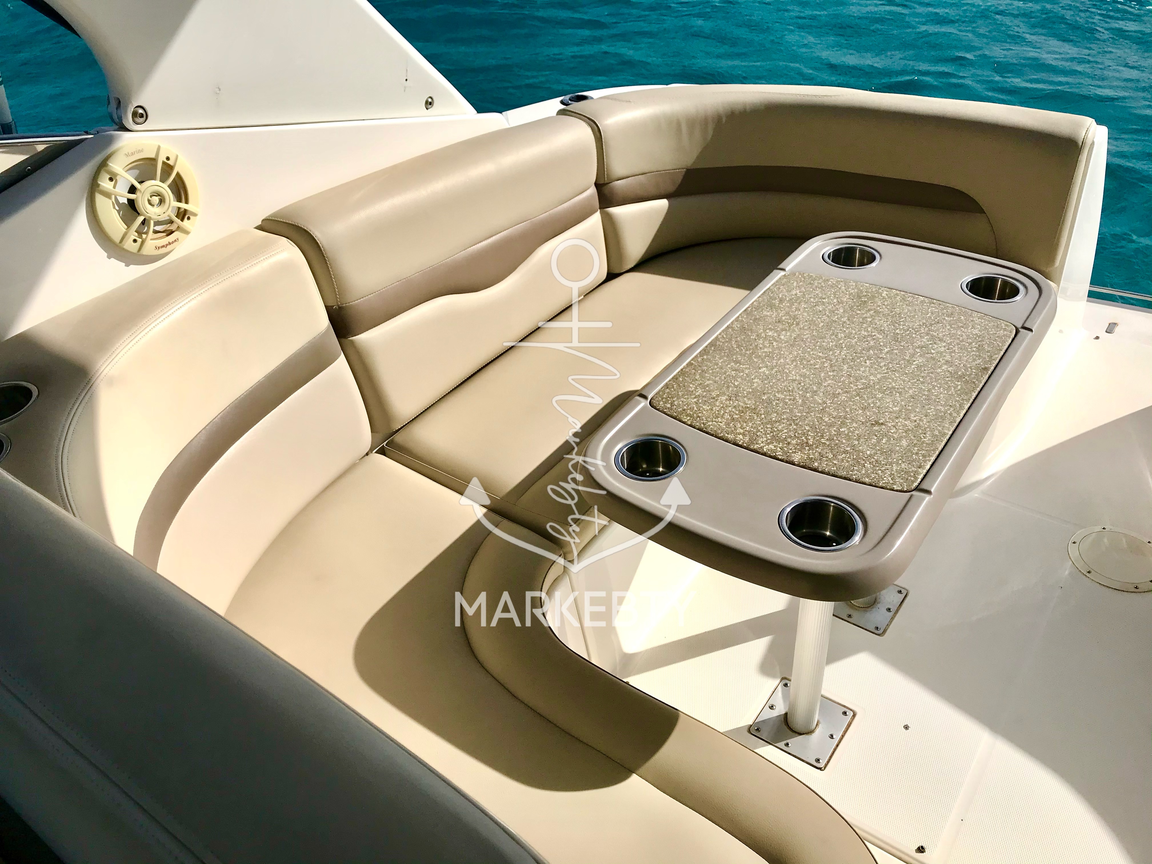 Chaparral Signature 330