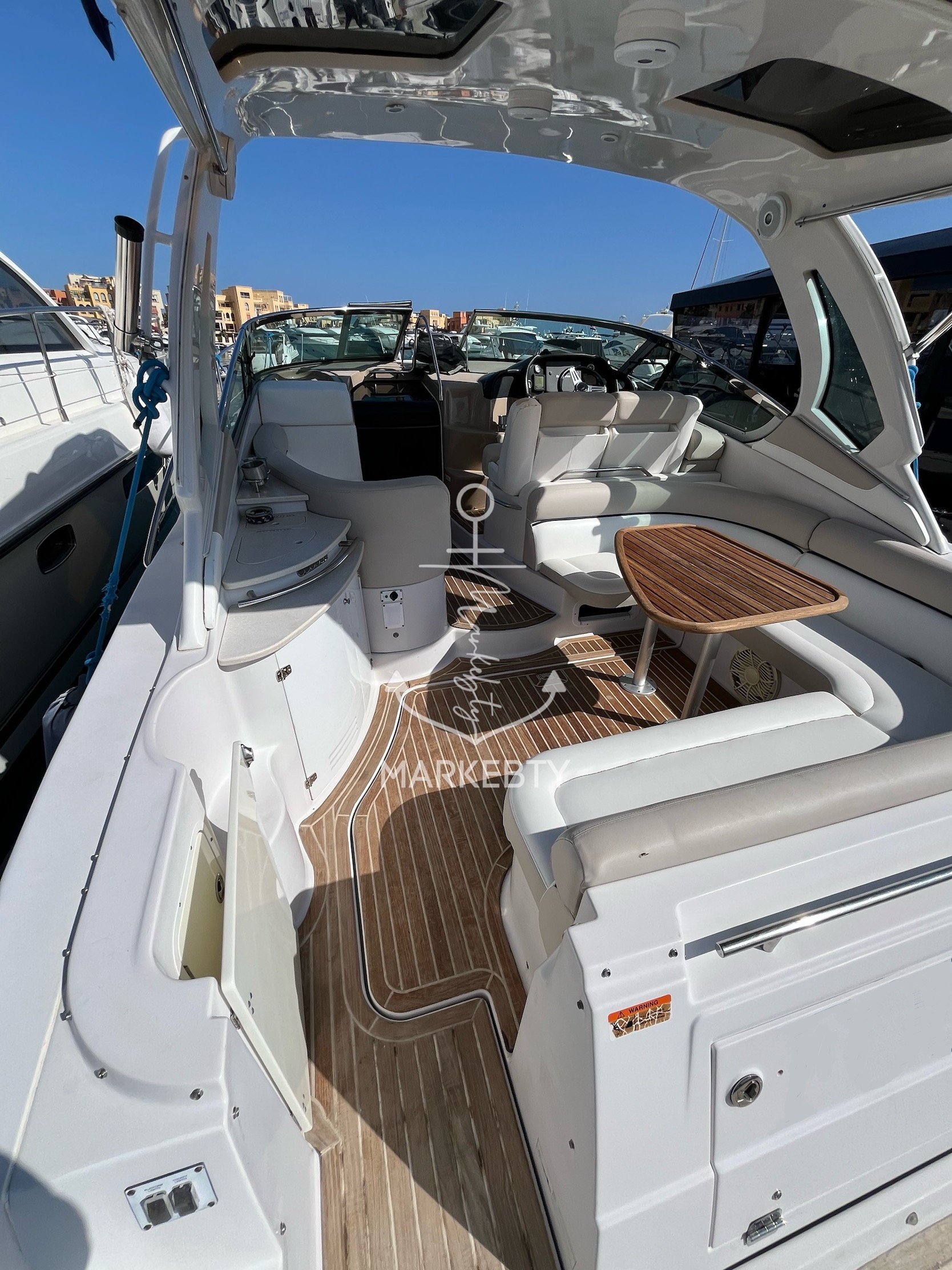FourWinns V375