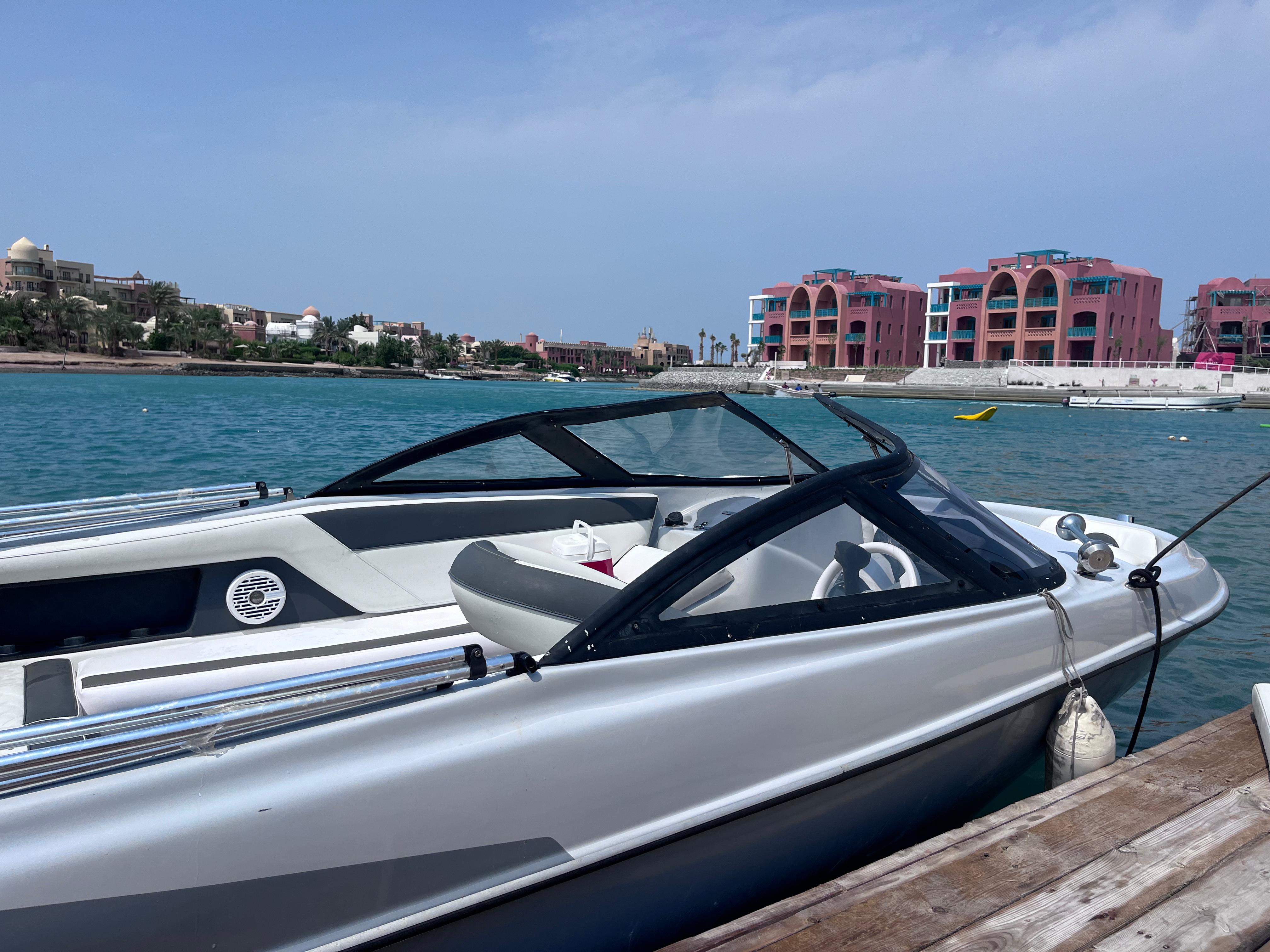 Sea Ray 18