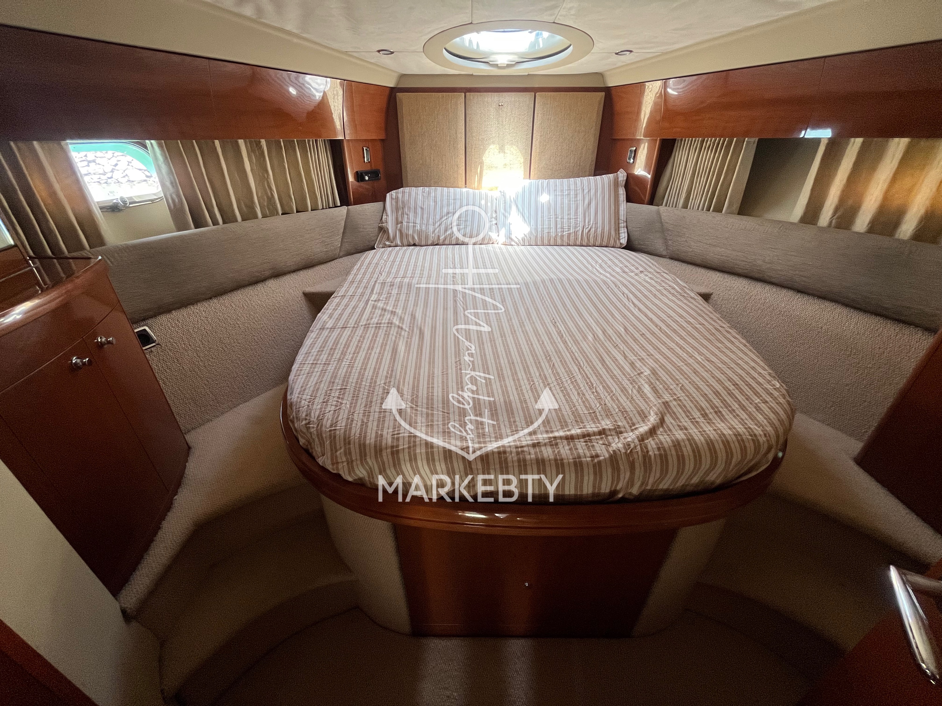 Princess 42 Flybridge