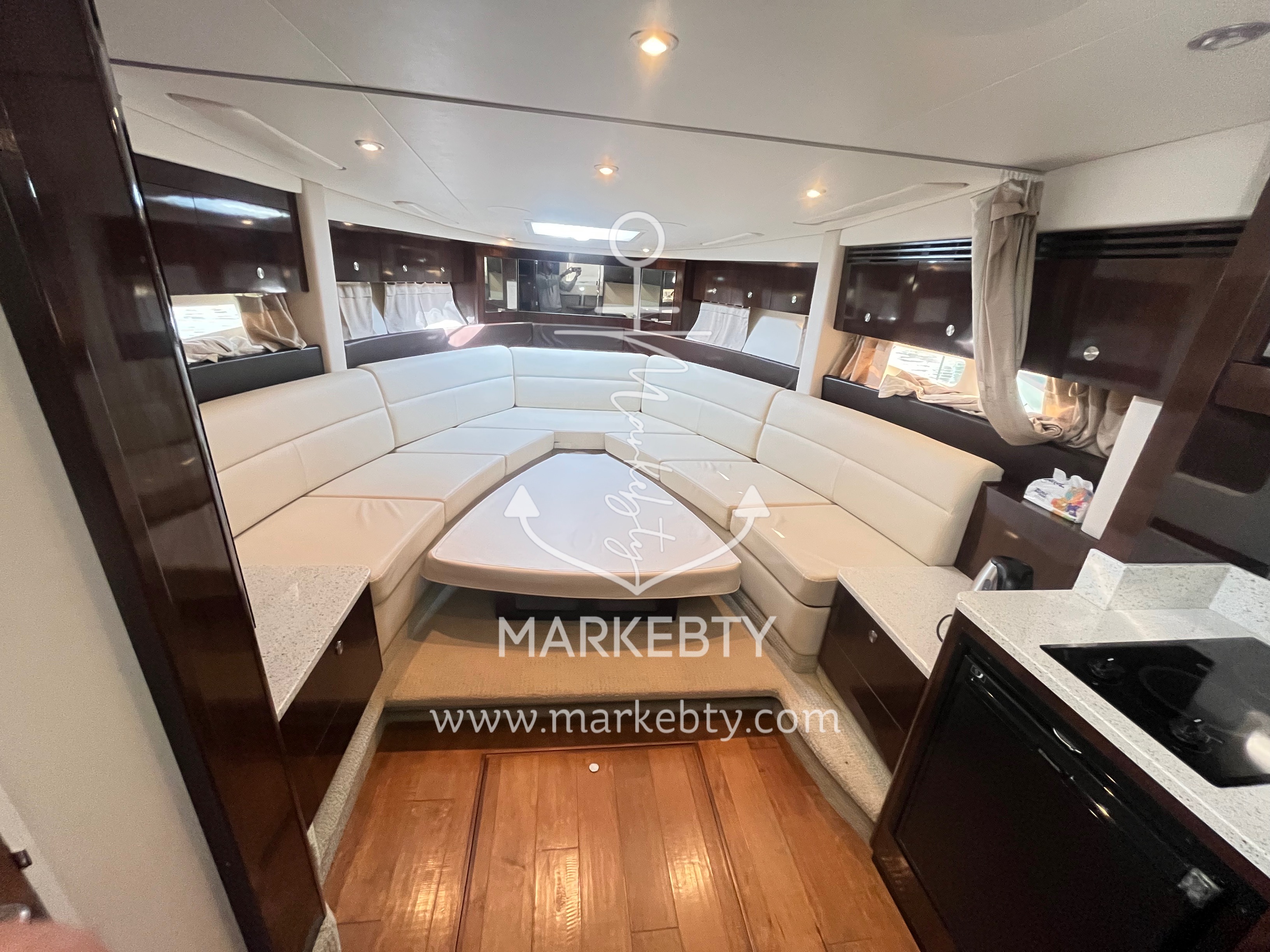 Sea Ray Sundancer 350