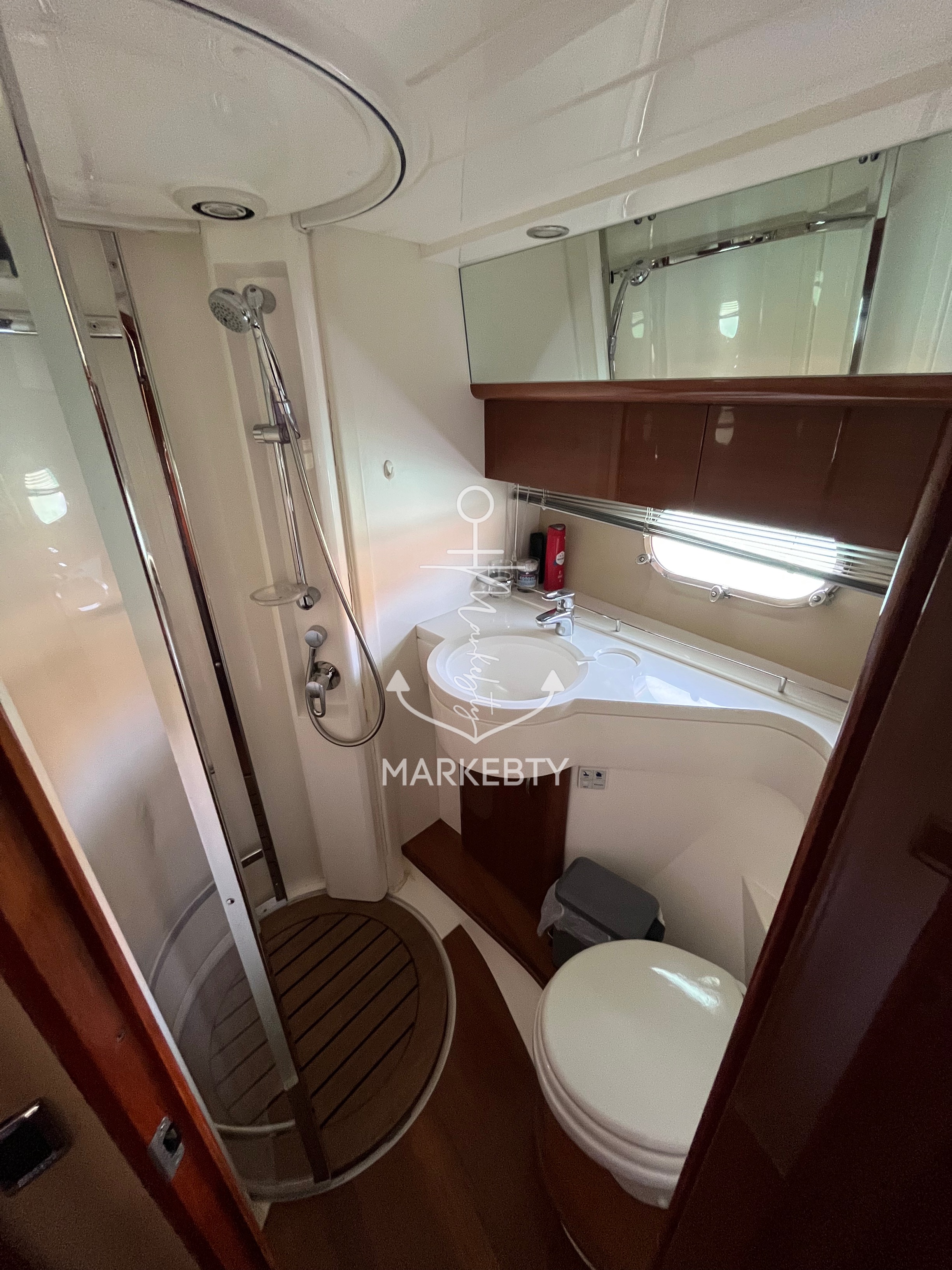 Princess 42 Flybridge