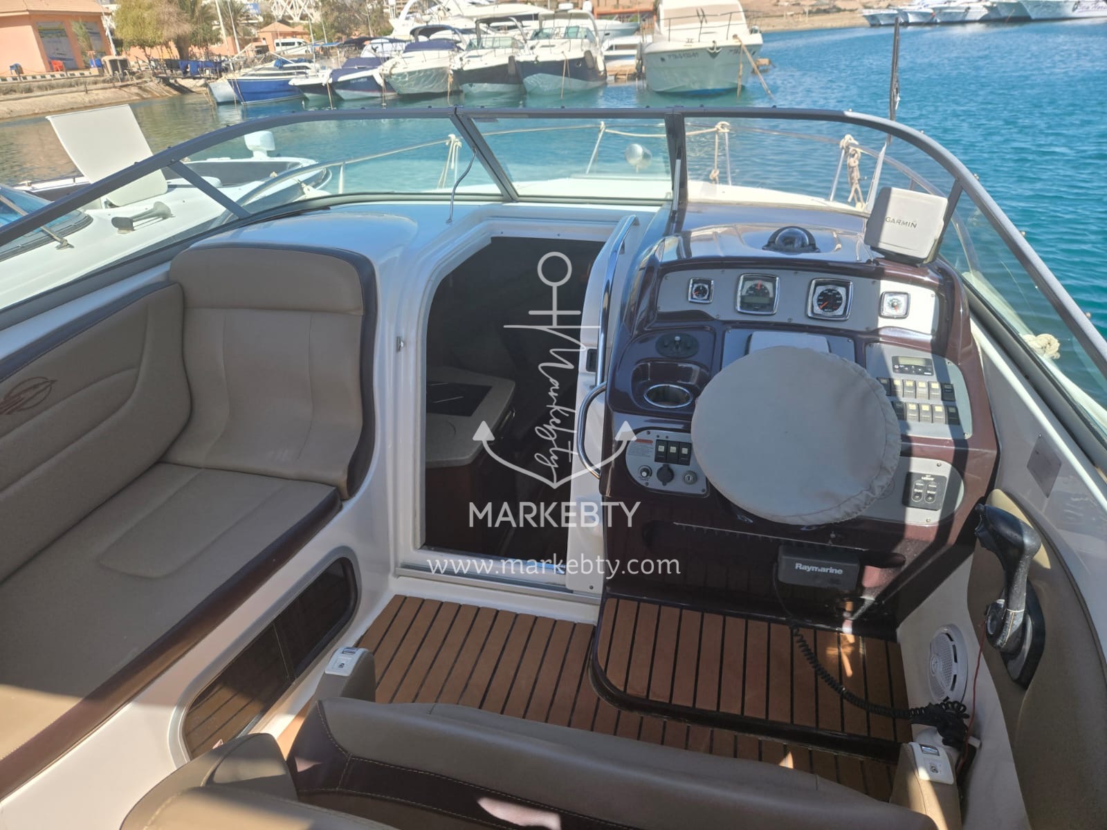 Chaparral Signature 270