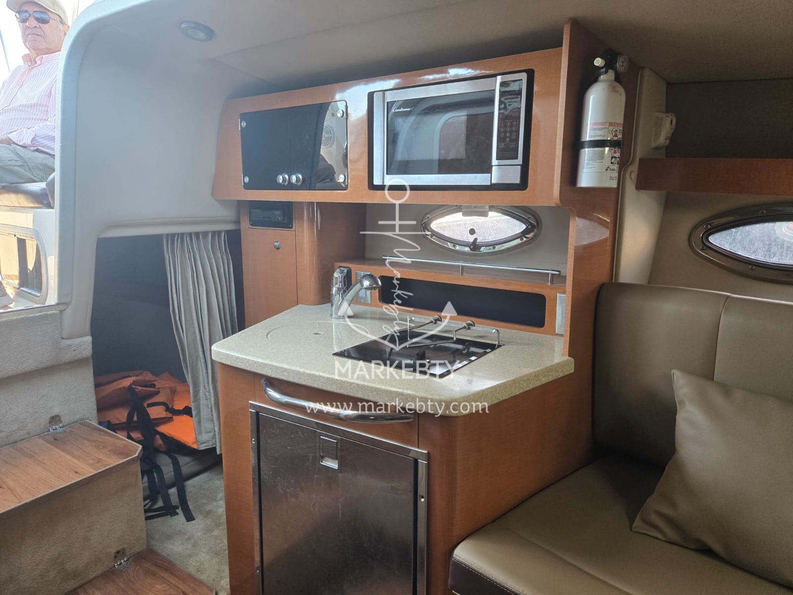 Chaparral Signature 270