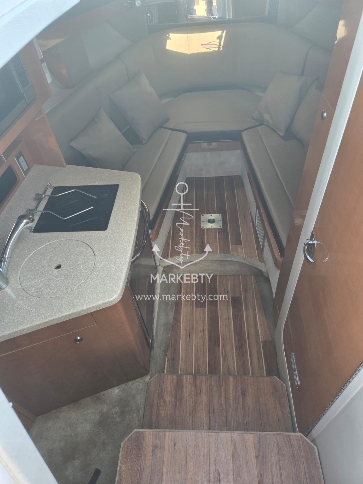 Chaparral Signature 270