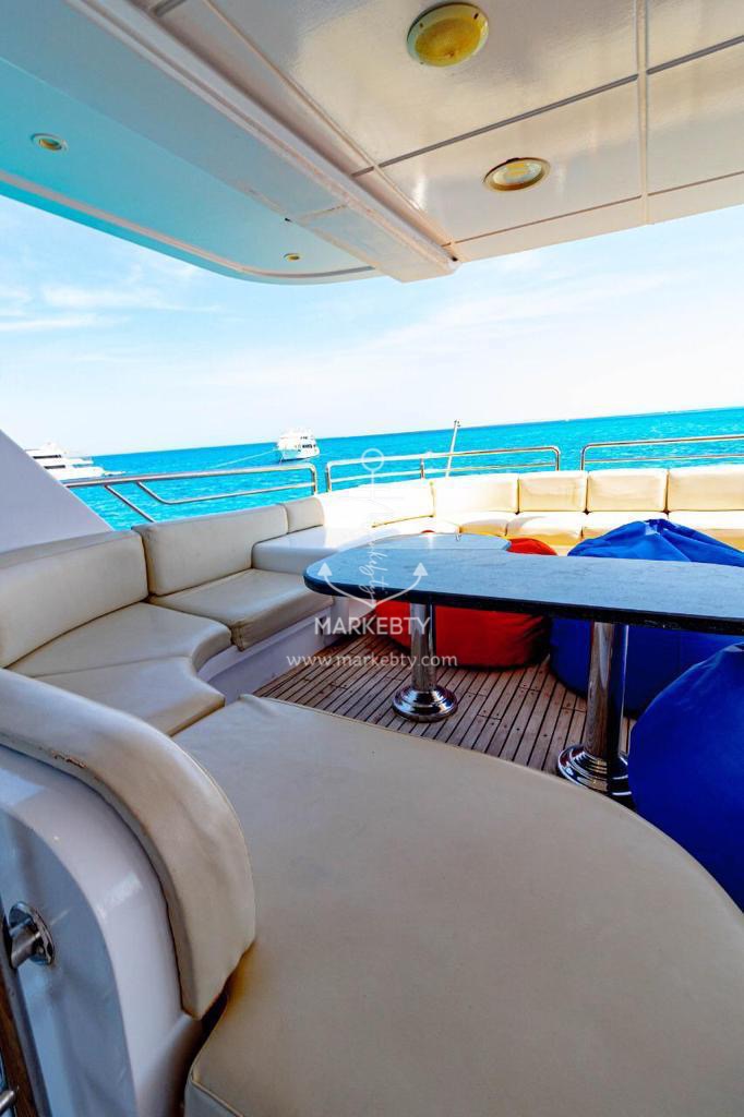 Custom Liveaboard 120